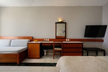 Family Room Main Building with Sea View
