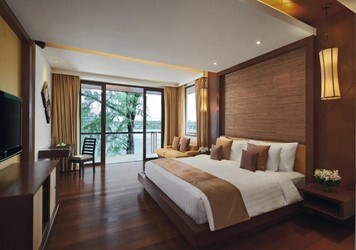 Seaview Jacuzzi Penthouse Three Bedroom