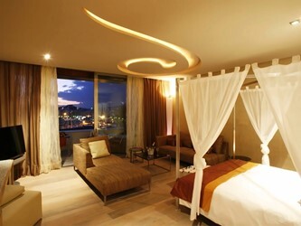 Cloud 9 Suite