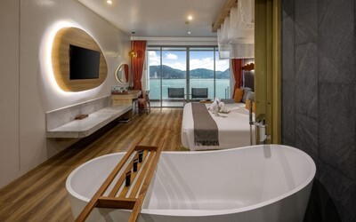 Romance Ocean View Room