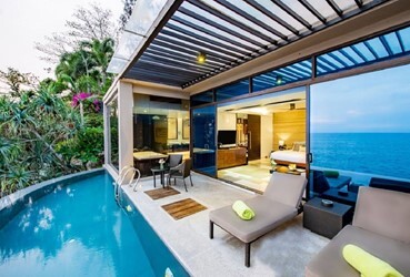 Deluxe Private Pool Suite