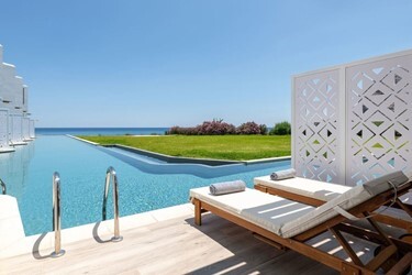 Double Room Deluxe Swim Up with Sea View