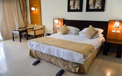Deluxe PV / Side SV Room 