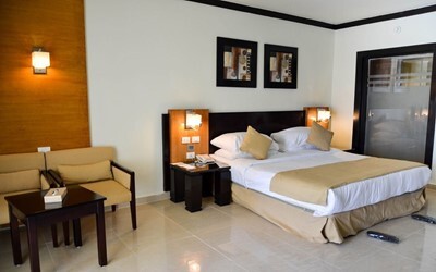 Deluxe PV / Side SV Room 