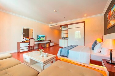 Suite City View