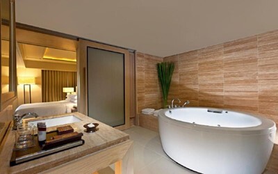 Club Premium Suite