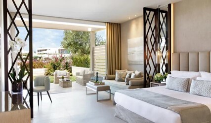 Deluxe Family Suite Private Garden