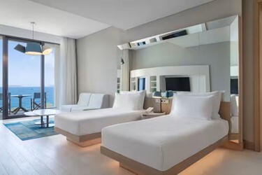 Twin Premium Room With Balcony Sea View
