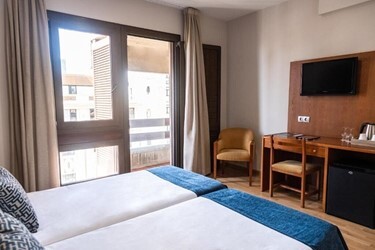 Exterior Double Room with window