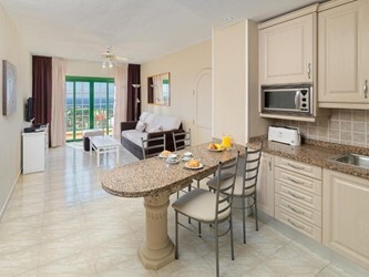 2 Bedroom Apartment Neptuno Regency