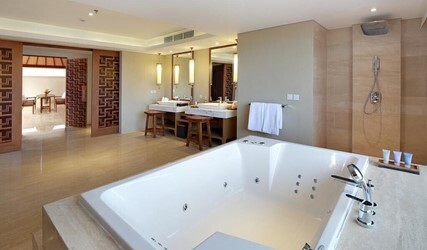 Royal Suite Private Villa with Pool 