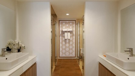 Premier Suite With Jacuzzi