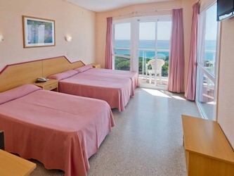 Семейный номер (для 2 взрослых и 2 детей)