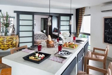 Signature Suite 01