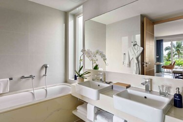 1 Bedroom Suite Pavilion, Private Pool, Beach Front