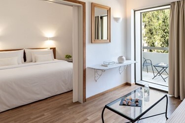 Family Room Guestroom with Inland View