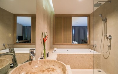 Ocean View Jacuzzi Deluxe