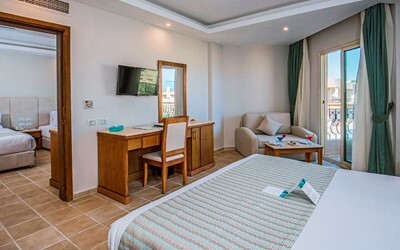 Family Suite (Mega Family)