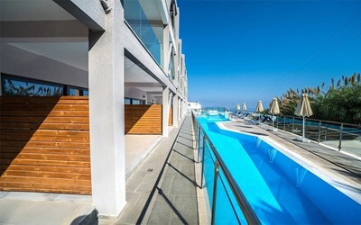 Family Sharing Pool Room