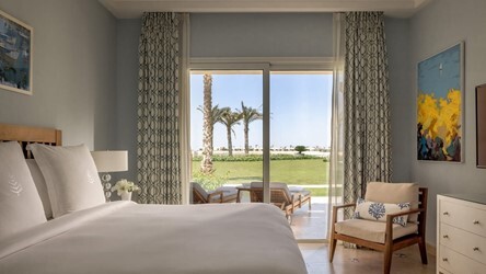 One Bedroom Beach Suite Sea View