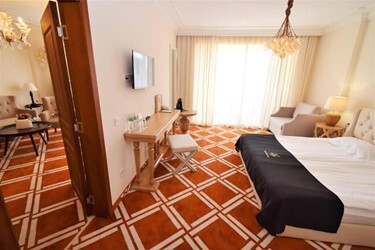 Apartment 1 Bedroom Panoramic Sea View