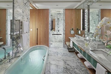 Mandarin Panoramic View Room