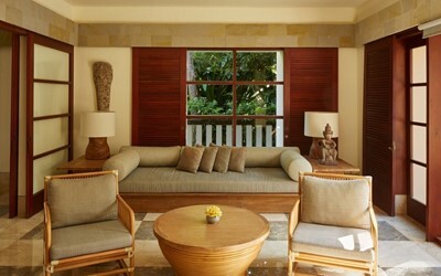 Six-Bedroom Villa