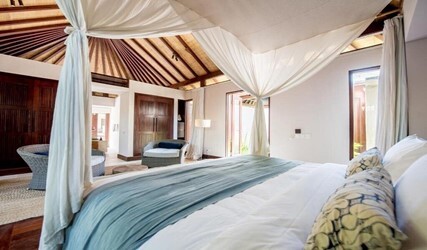One-Bedroom Suite with Plunge Pool