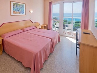 Двухместный номер с 1 кроватью и видом на бассейн