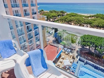 Двухместный номер с 1 кроватью и видом на бассейн