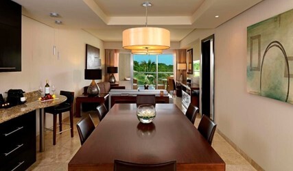 Suite 1 Room, Master, THE RESERVE
