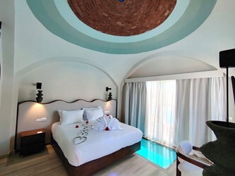 Maldives Room (Hanging Rooms In Lake) Adults Only +14
