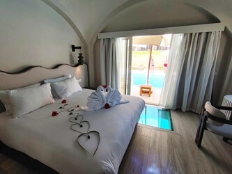 Maldives Room (Hanging Rooms In Lake) Adults Only +14