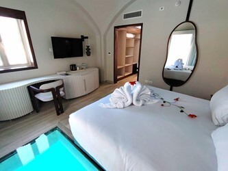 Maldives Room (Hanging Rooms In Lake) Adults Only +14