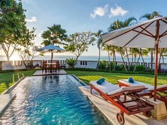 DISCOVERY BEACHFRONT VILLAS