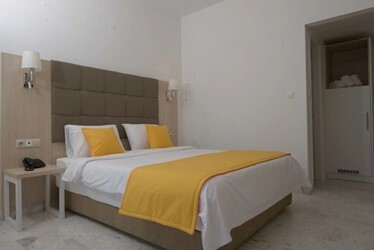 Double Room Deluxe Private Pool with Garden View