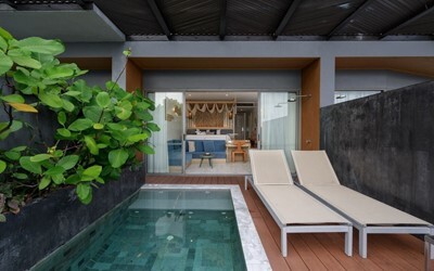 Double Pool Access Ocean View