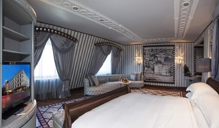 Queen Room with Sea View