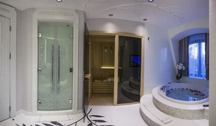 Queen Room with Sea View