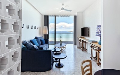 Bay Suite