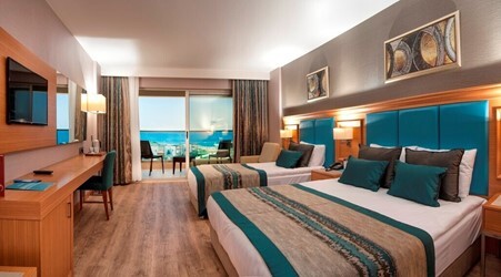 Mainbuilding Sea View