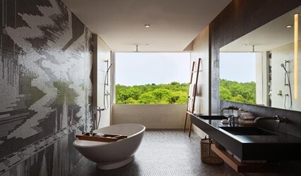One-Bedroom Junior Suite with Balcony