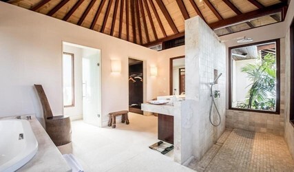 One-Bedroom Suite with Ocean View