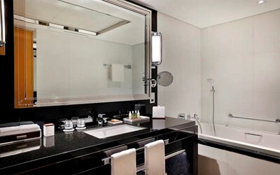 Executive Sea View King