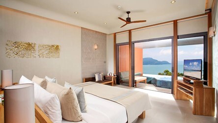 Ocean View Pool Suite West