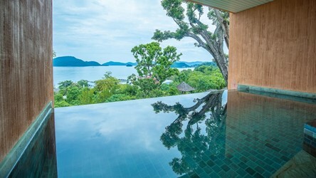 Ocean View Pool Suite West