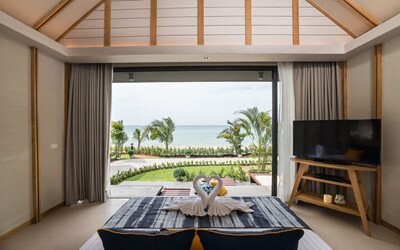 Paradise Beachfront Villa