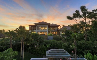 Ritz-Carlton Cliff Villa with Private Pool (3 спальни)