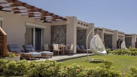 One Bedroom Premium Beach Suite Sea View