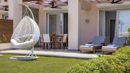 One Bedroom Premium Beach Suite Sea View